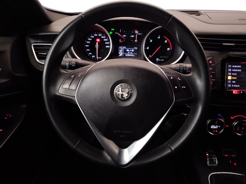 GuidiCar - ALFA ROMEO Giulietta 2019 Giulietta 1.6 jtdm B-Tech 120cv my18 Usato